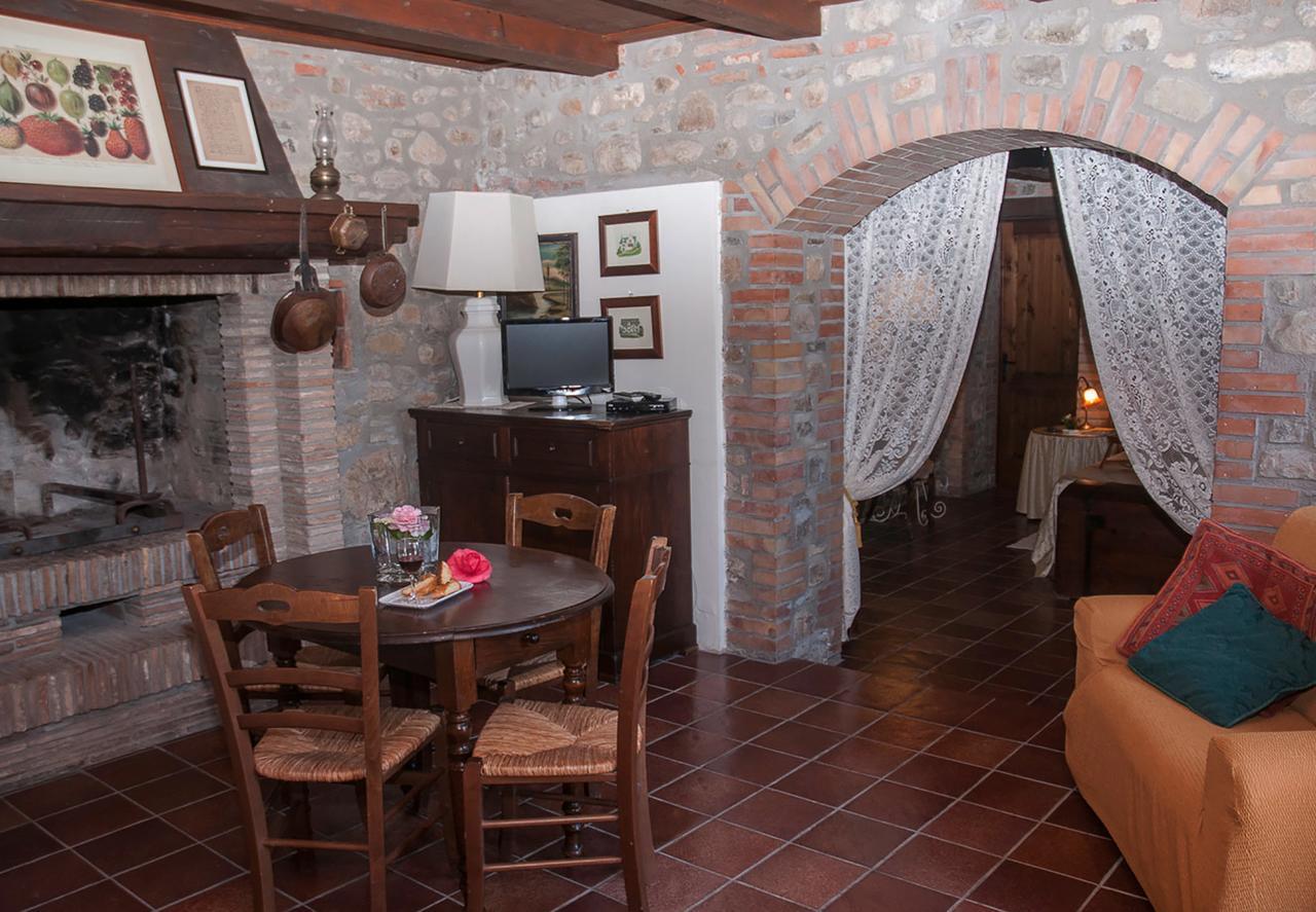 Il Poggiolo Di Parrano Guest House Exterior foto
