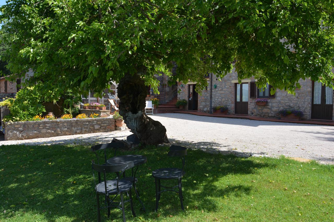 Il Poggiolo Di Parrano Guest House Exterior foto